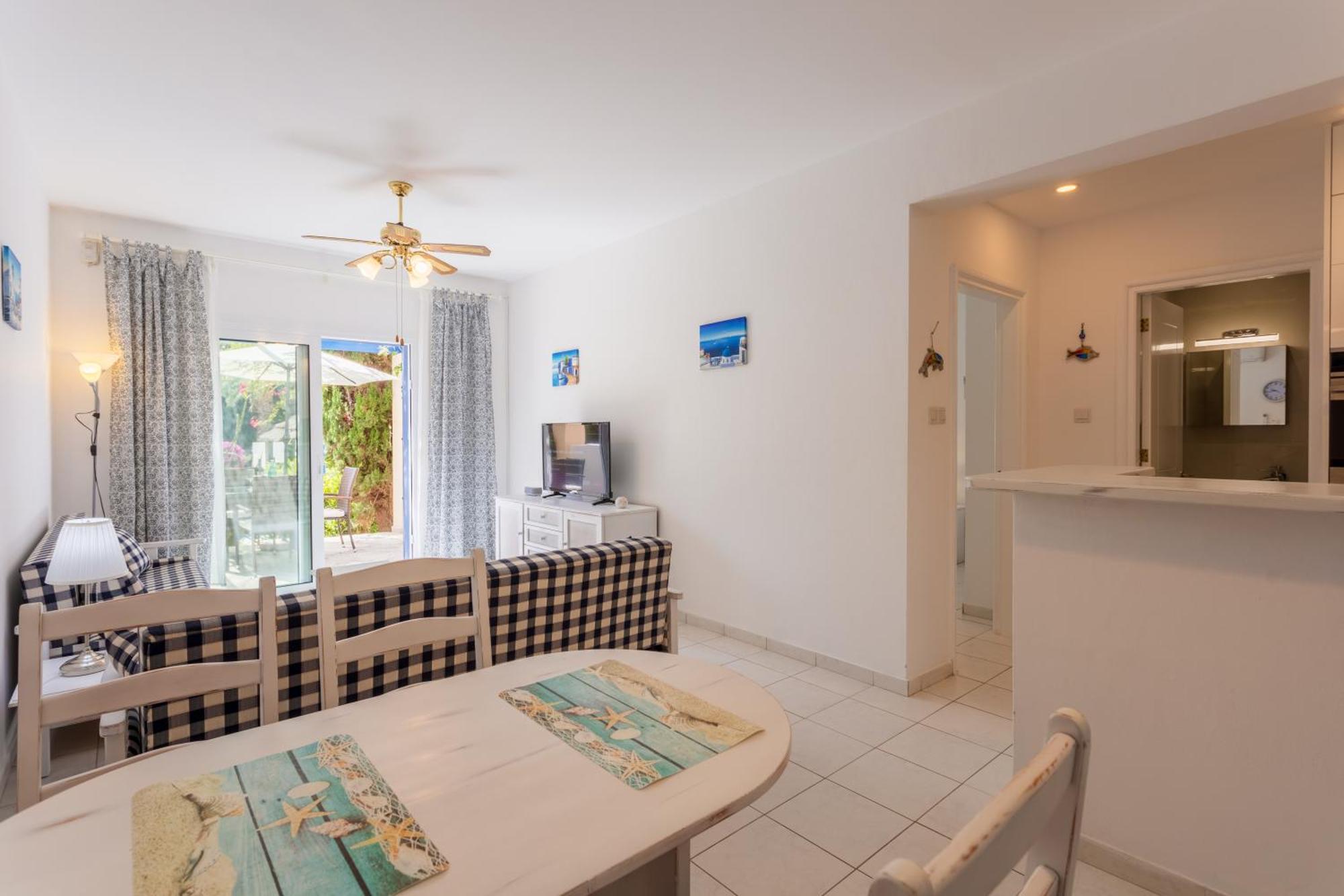 Regina Gardens Lovely Apartment Paphos Exteriér fotografie